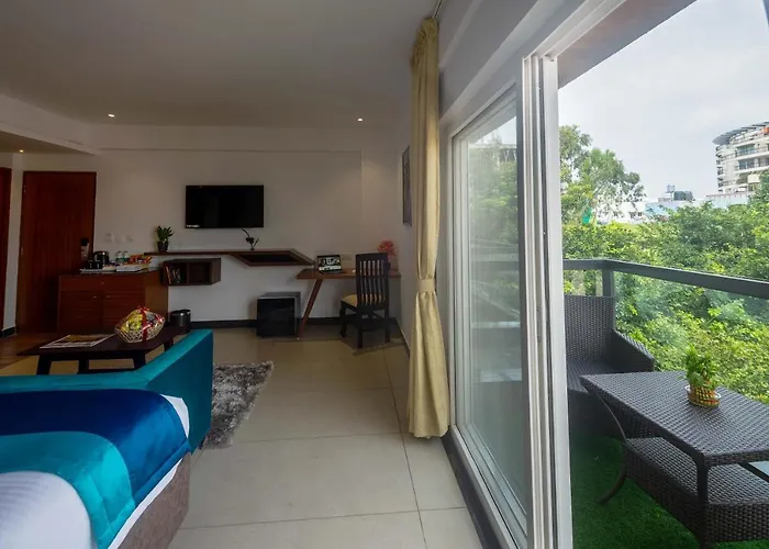 Royal Ace Boutique Hotel